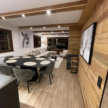 Chaleureux A 80 M² Avec Jardin Et Cheminee